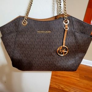 Michael kors purse